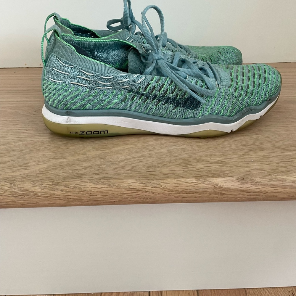 Nike Blue & Green Athletic Gum Training Shoes with Knit Mesh Upper